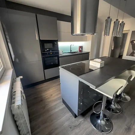 Majestic Big Apartment