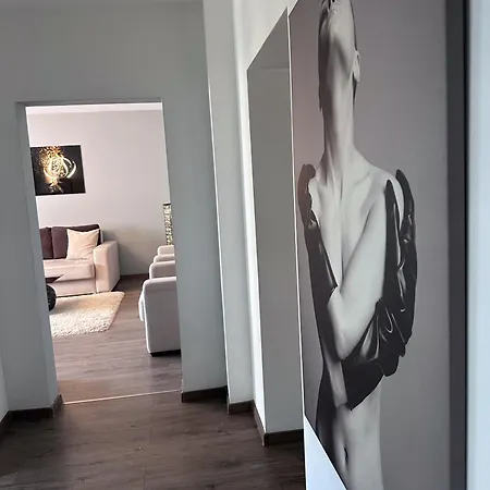 Majestic Big Apartment