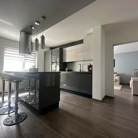 Majestic Big * Bucharest