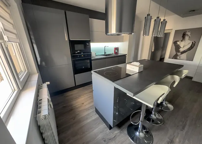 Majestic Big Apartment